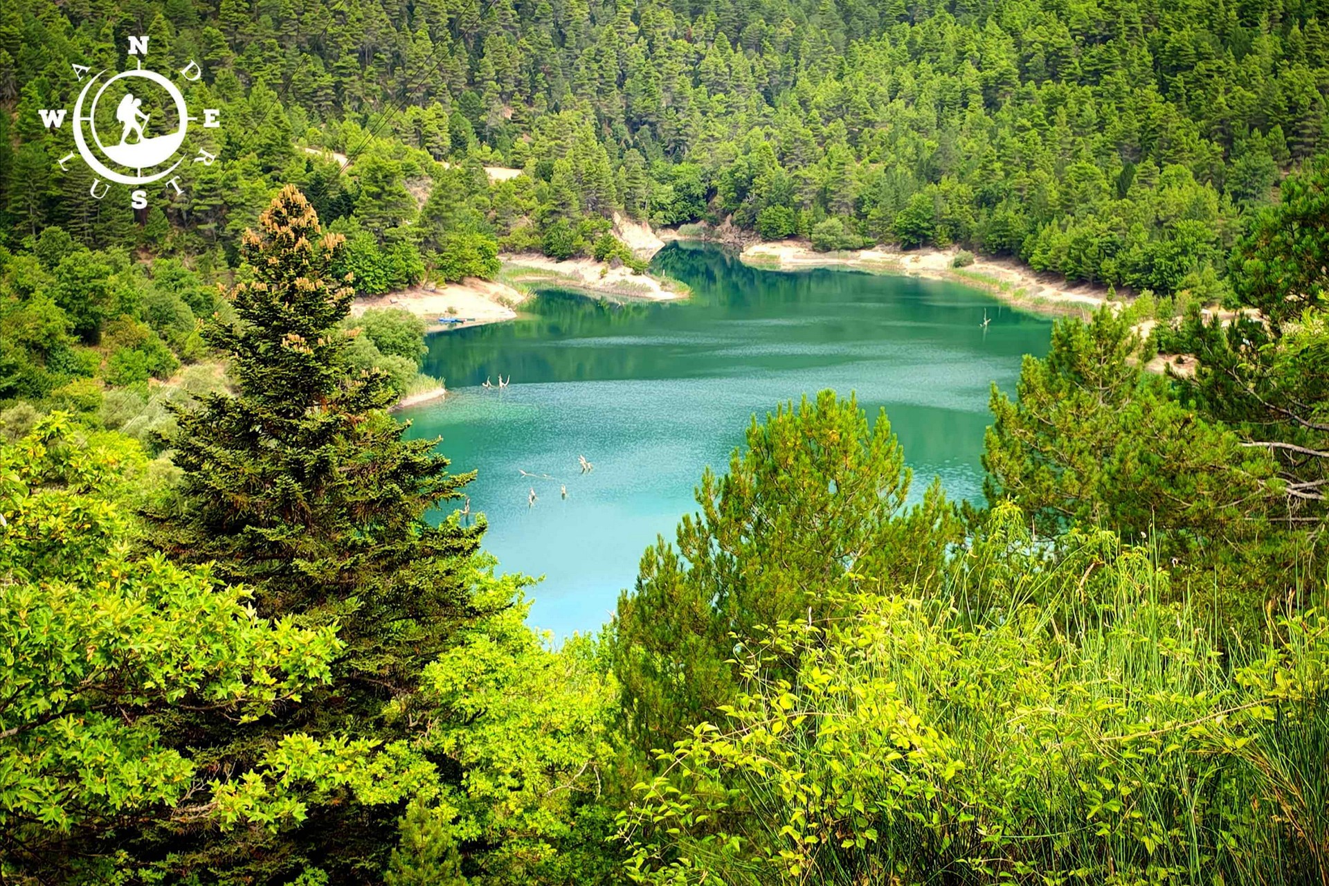 Πεζοπορία στη Λίμνη Τσιβλού – Φθινοπωρινή Εξόρμηση στο Δάσος του Χελμού