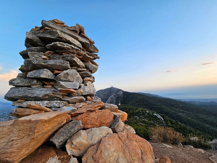 Hiking in North Hymettus