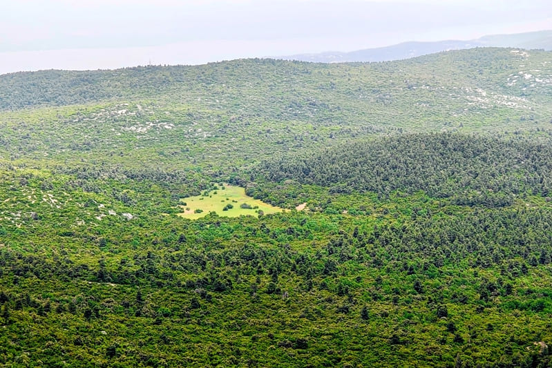 Οροπέδιο Σαλονίκι και θέα προς τον Ευβοϊκό | Πάρνηθα